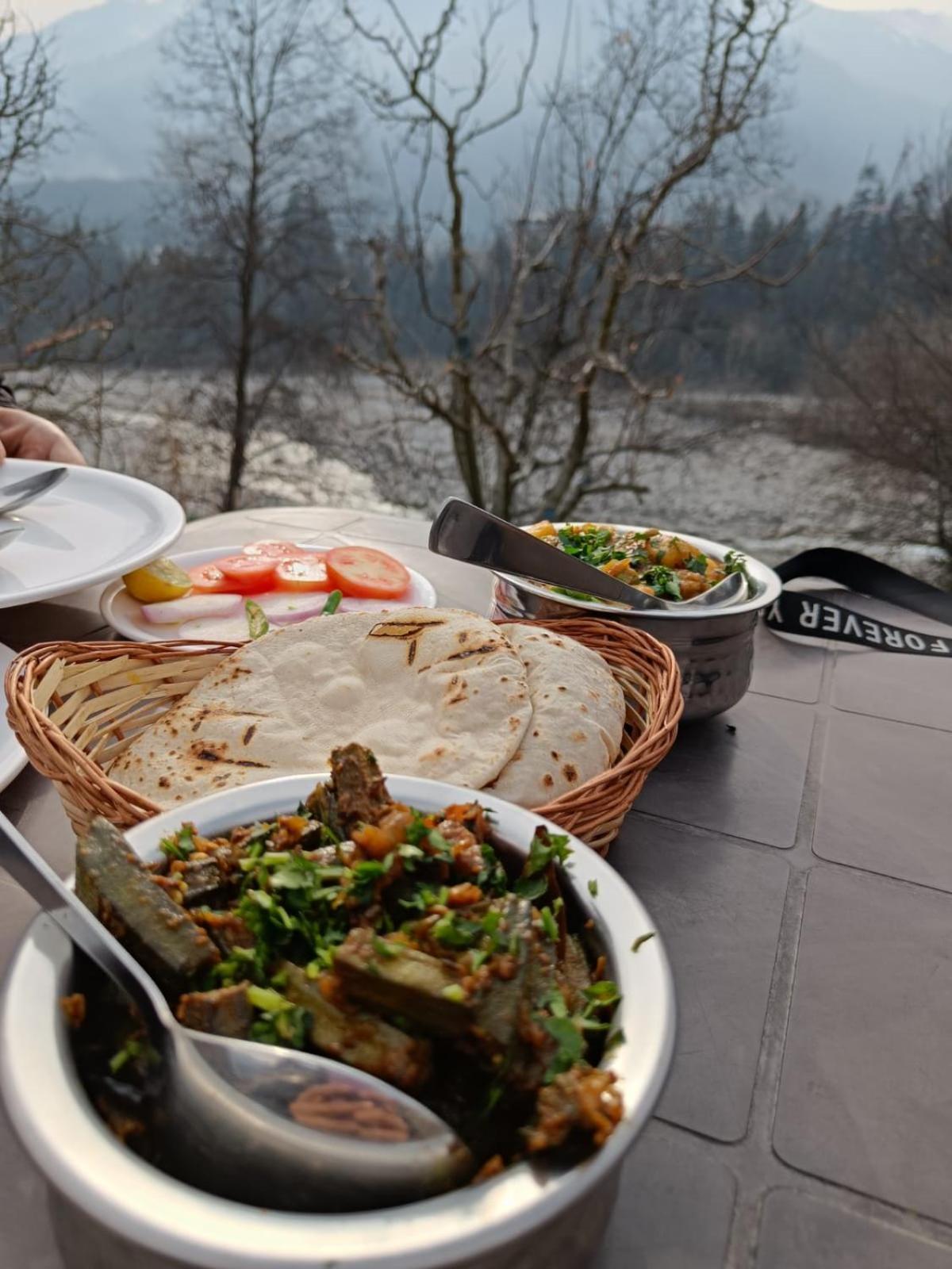 Lotus Retreat Villa Manāli Екстериор снимка
