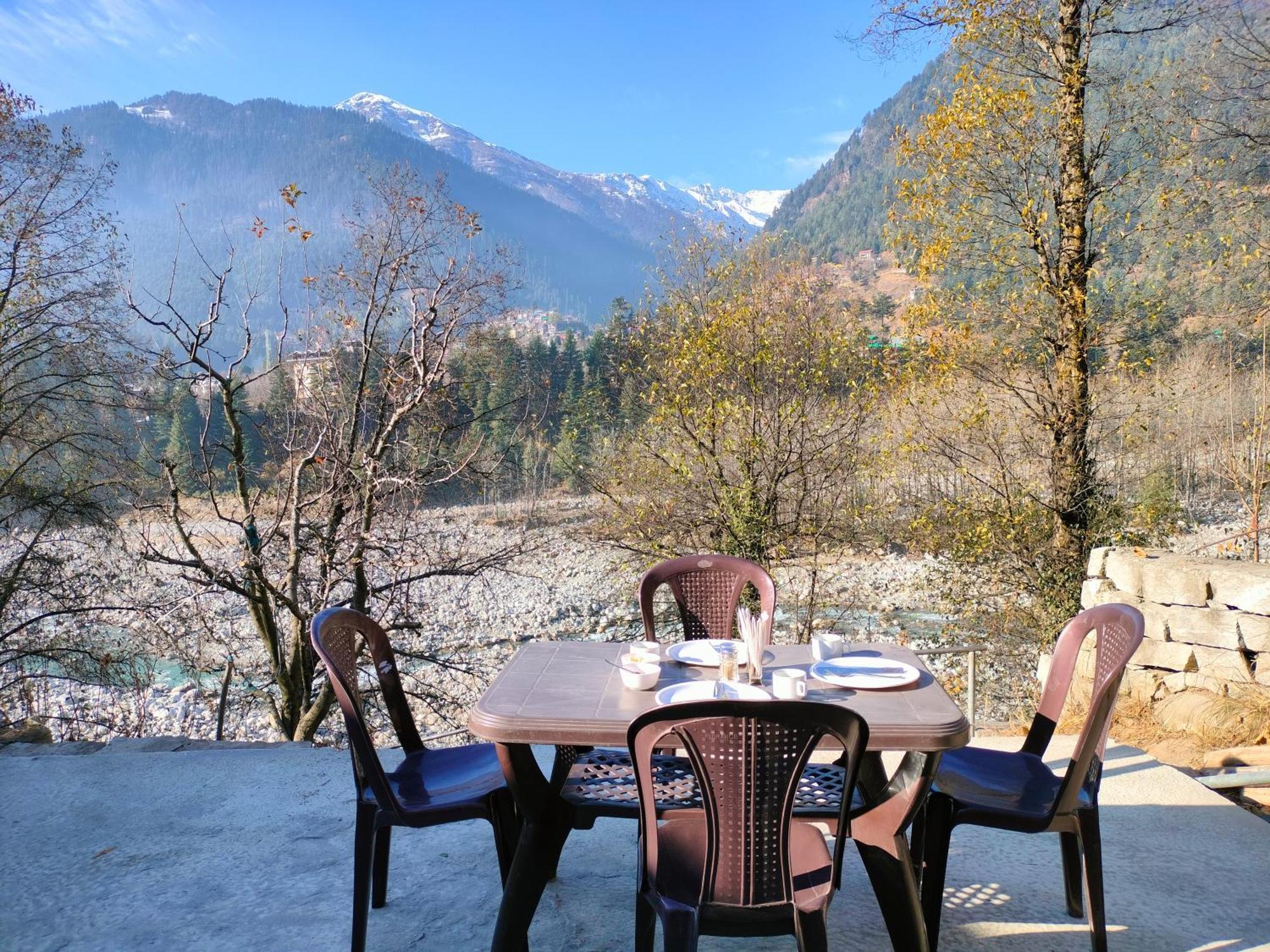 Lotus Retreat Villa Manāli Екстериор снимка