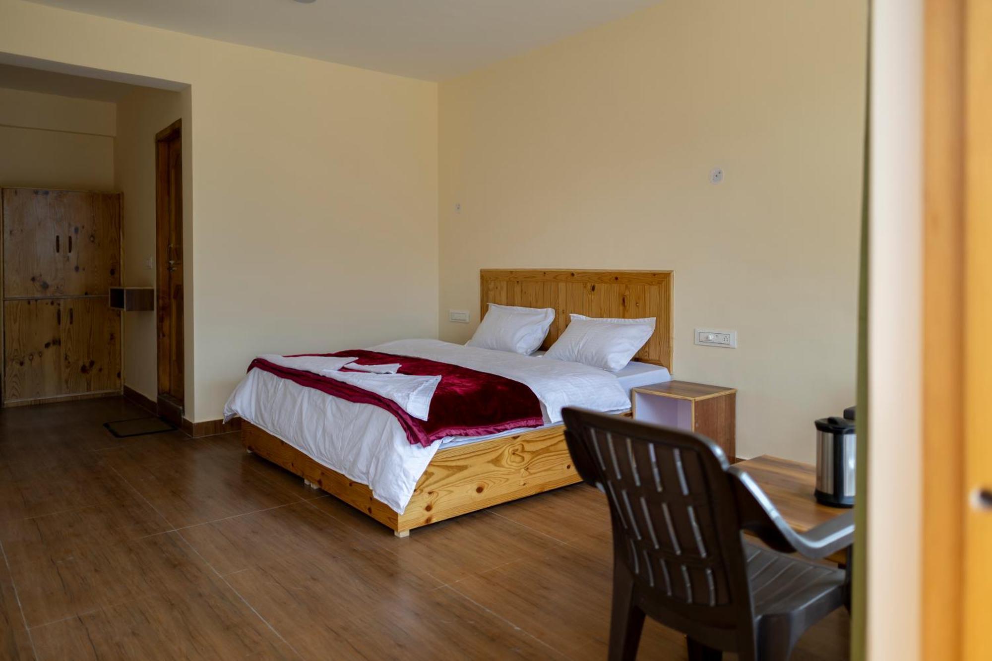 Lotus Retreat Villa Manāli Екстериор снимка