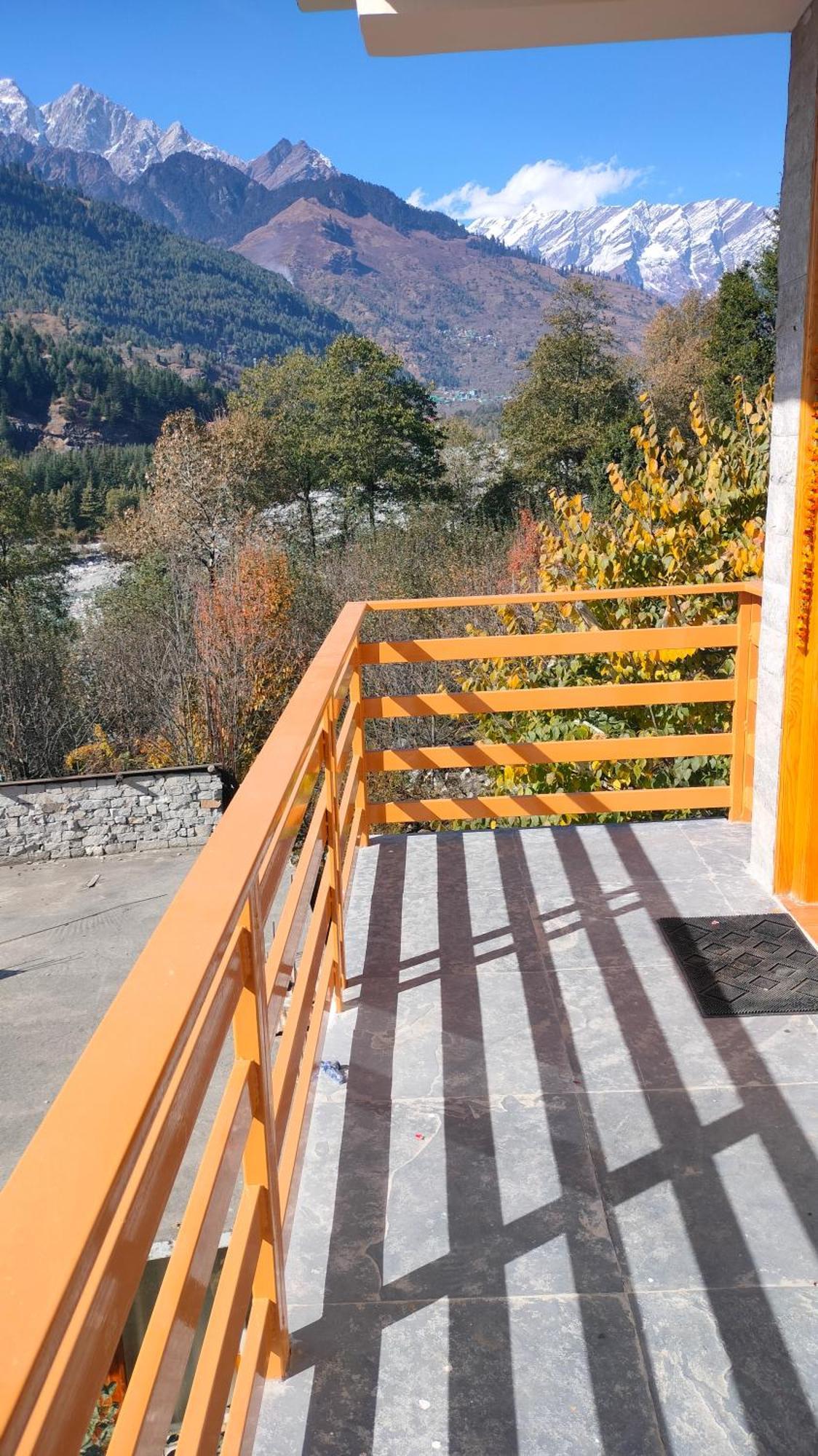 Lotus Retreat Villa Manāli Екстериор снимка