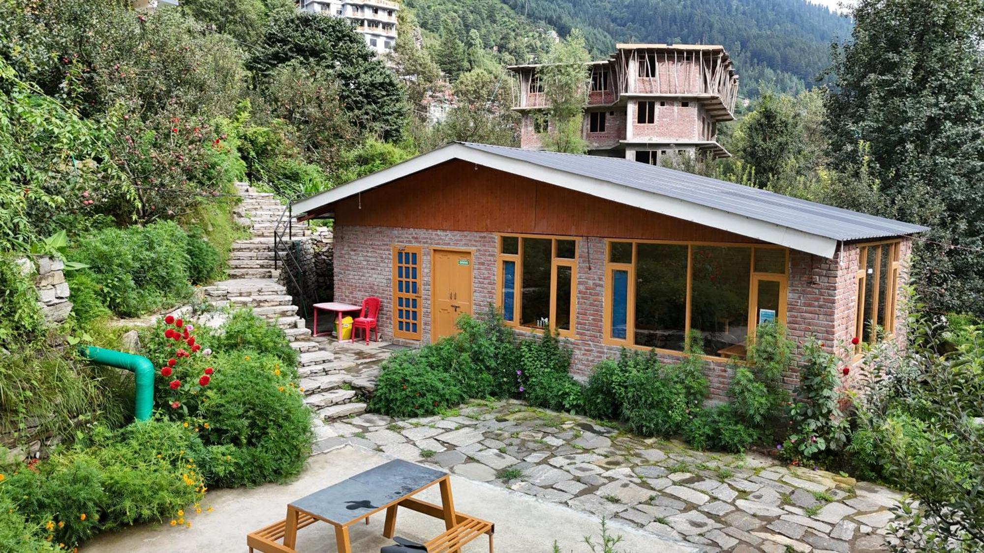 Lotus Retreat Villa Manāli Екстериор снимка