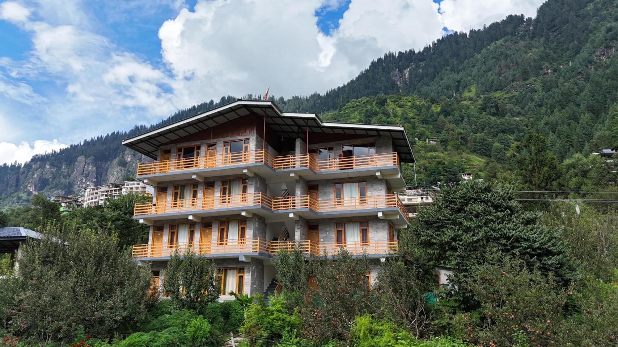 Lotus Retreat Villa Manāli Екстериор снимка